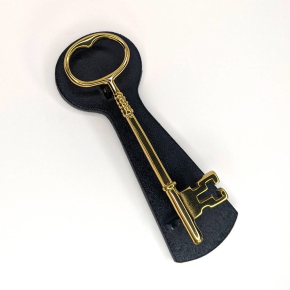 Vintage 1948 Brass Key Door Knocker Cast Iron Plate Signed Evelyn Jahncke - Picture 2 of 13